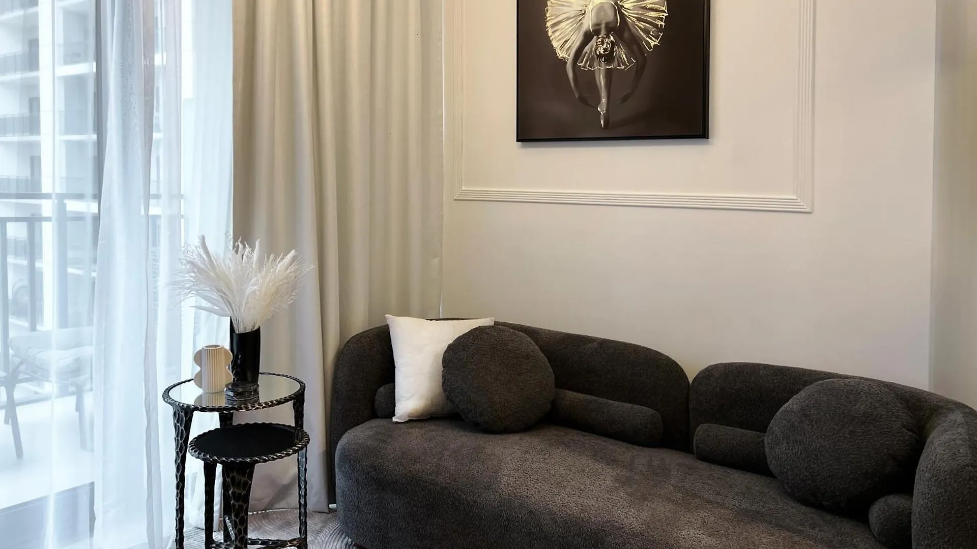 Keyrock Living - 1 Bedroom Apartments - Business Bay - Near Metro Station - Zada Tower Dubaï