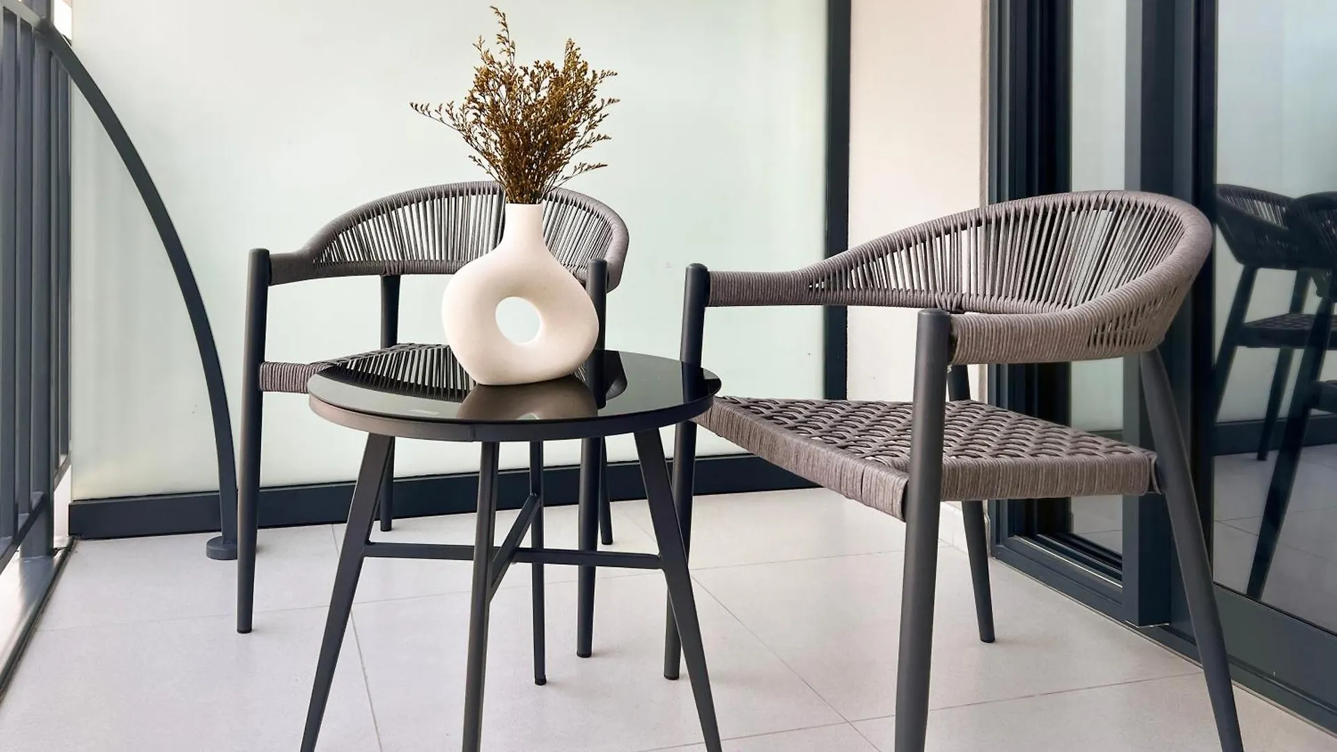Keyrock Living - 1 Bedroom Apartments - Business Bay - Near Metro Station - Zada Tower Dubaï