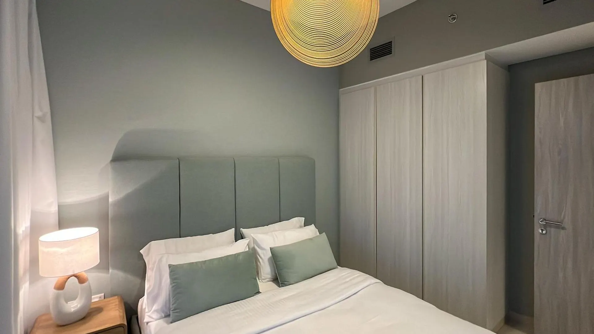 Keyrock Living - 1 Bedroom Apartments - Business Bay - Near Metro Station - Zada Tower Dubaï